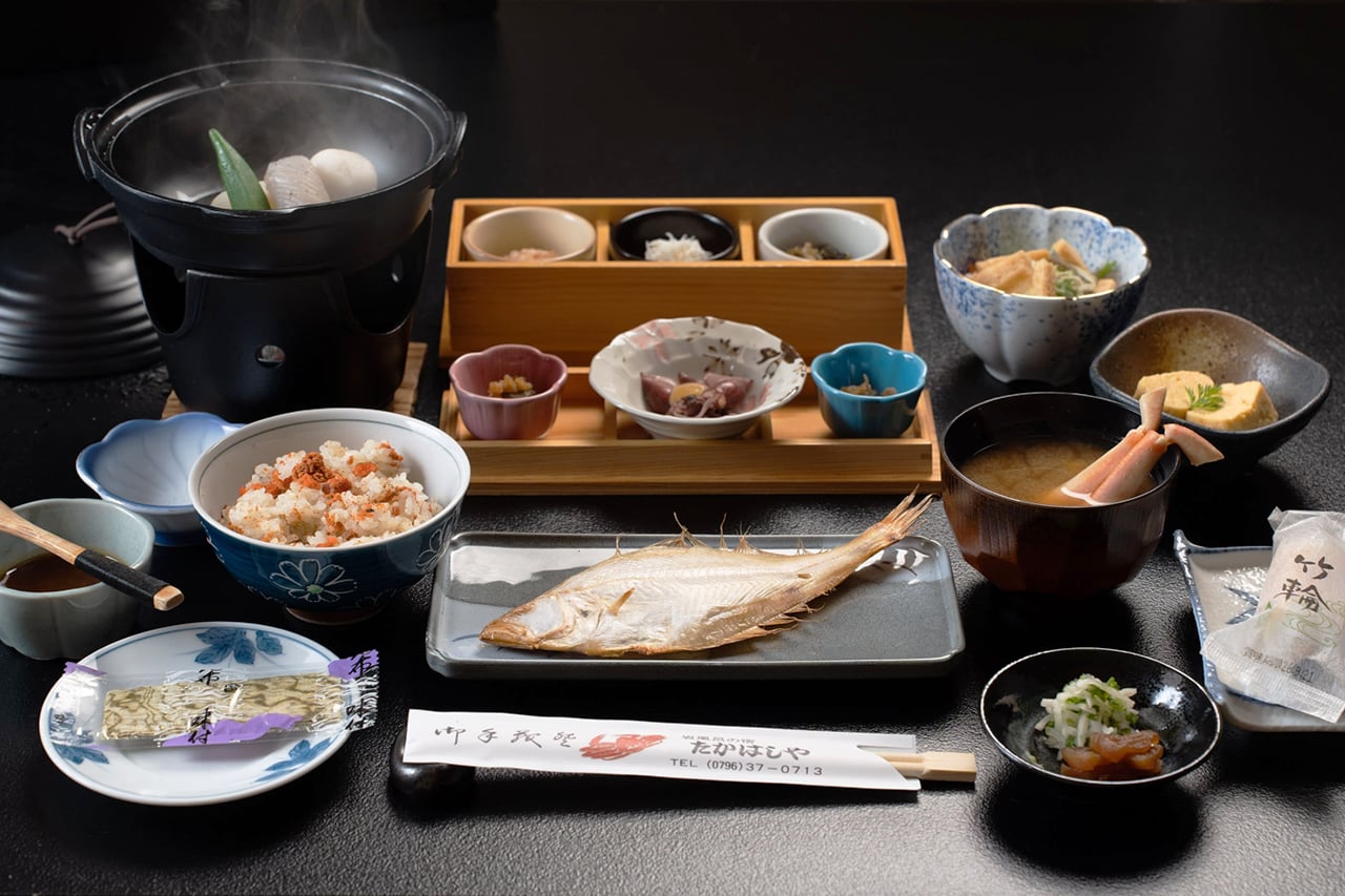 朝食